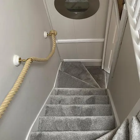 Holme Crest * Staithes